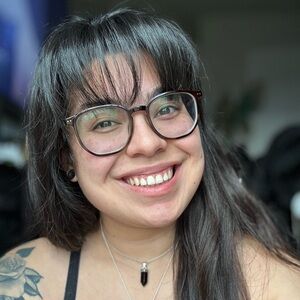 Meet your Posher, Emily